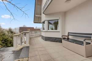 Luxuriöse Architektenvilla! 1.417 m² Grundstück in ruhiger Traumlage mit modernster Technik und ELW – Die vollständige Adresse der Immobilie erhältst du vom Anbieter., 95339 Wirsberg – Vorschaubild 11