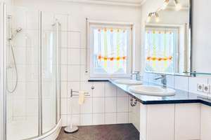 Außergewöhnliche Architektur trifft Familienleben – Maisonettewohnung mit Galerie – Die vollständige Adresse der Immobilie erhältst du vom Anbieter., 67271 Kindenheim – Vorschaubild 6