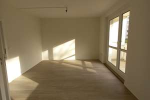 Erdgeschoß -3 Zimmer mit Balkon - Bad mit Dusche – Schmiedeberger Str. 7, 1277 Tolkewitz/Seidnitz-Nord, Dresden – Vorschaubild 4