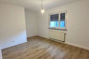 exklusive 2-Zimmer-Wohnung mit Einbauküche in Stuttgart – Beutelsbacher Straße 25, 70327 Untertürkheim (Ortsteil), Stuttgart – Vorschaubild 3