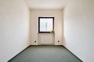 Familienfreundliches Reihenendhaus mit Garage in Saarbrücken-Scheidt! – Die vollständige Adresse der Immobilie erhältst du vom Anbieter., 66133 Scheidt, Saarbrücken – Vorschaubild 9