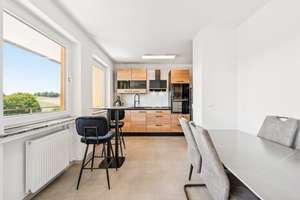 Großzügige 4-Zimmer-Eigentumswohnung mit zwei Balkonen, Tiefgarage und Weitblick – Die vollständige Adresse der Immobilie erhältst du vom Anbieter., 45289 Burgaltendorf, Essen – Vorschaubild 4
