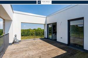 IN WOLFSBURGS ANGESAGESTER LAGE - HIGHEND STADTHAUS MIT DACHTERRASSE UND BLICK INS GRÜNE