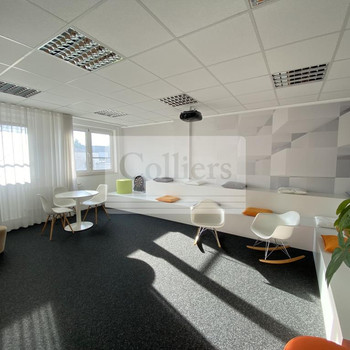 Sofort Bezugsfähig – Moderne & helle Bürofläche