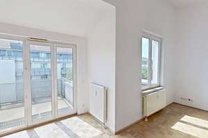 Über den Dächern: 2-Zimmer-Wohnung in der Endetage mit Balkon – sofort verfügbar! – Papenkamp 6, 30539 Bemerode, Hannover – Vorschaubild 2