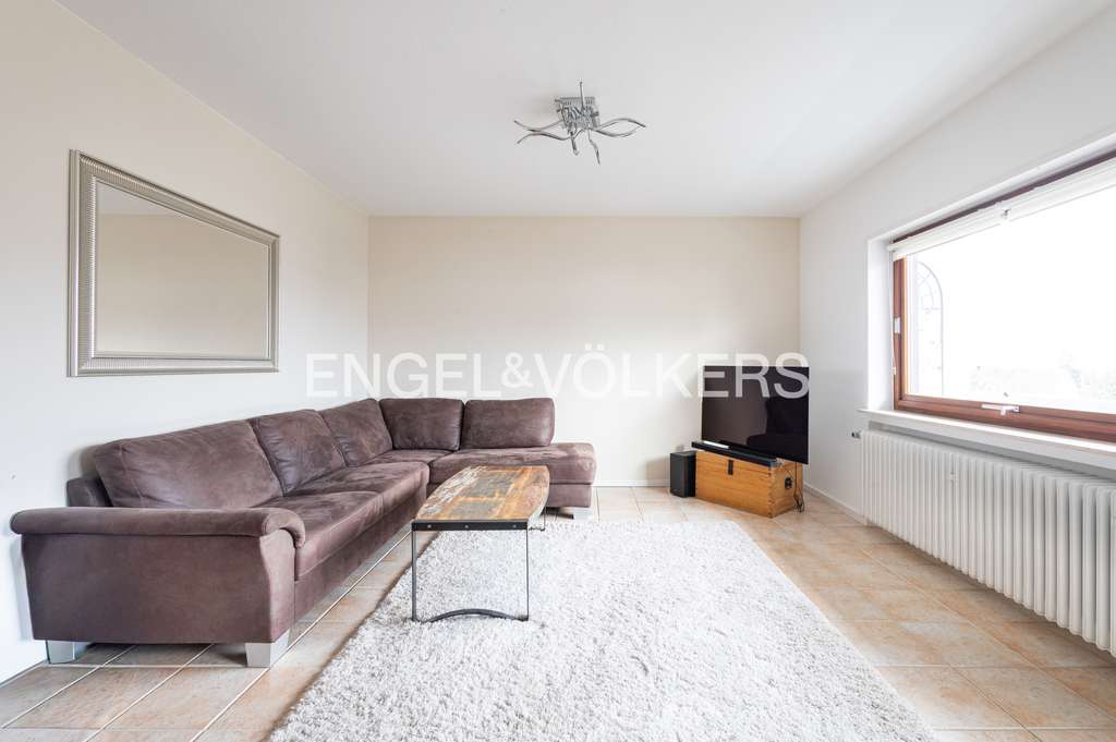 Immobilie in Wachenheim an der Weinstraße - Familienhaus in ruhiger Lage mit Südgarten und mit schönem Blick! - Bild 1