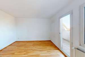 Altbauwohnung mit zwei Terrassen in oberster Etage - provisionsfrei – Buddestraße 7, 13507 Tegel, Berlin – Vorschaubild 3