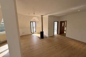 Helles Wohnen mit Loft-Charakter und großer Terrasse – Heinrich-Heine-Straße 28, 9661 Hainichen – Vorschaubild 2