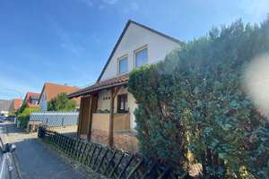 +++ BS-Kralenriede: Sanierungsbedürftiges Einfamilienhaus mit Doppelcarport und Garten  +++ – Neißeweg 8, 38108 Schunteraue, Braunschweig – Vorschaubild 3