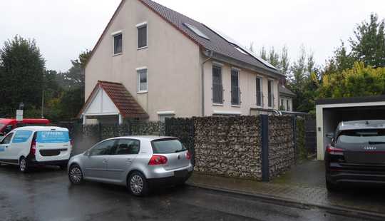 Bild von 1 Fam.. Wohnhaus (DHH) mit Garage