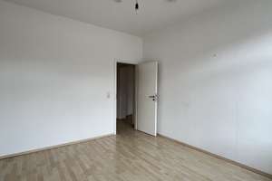 Schöne 2 Zimmer Wohnung in ruhiger Lage – William- Zipperer- Straße 129, 4179 Leutzsch, Leipzig – Vorschaubild 2
