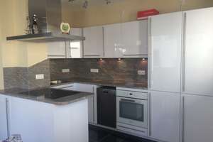 Helle 3-Zimmer Wohnung mit gehobener Ausstattung und Balkon in Unterschleißheim