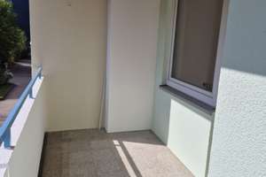 Lebendig wohnen: 2-Zimmer-Wohnung mit Balkon in Augsburg-Pfersee – Droste-Hülshoff-Str. 9, 86157 Pfersee-Süd, Augsburg – Vorschaubild 5