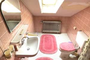 Haus mit 8 Zi. Garage in Tönisvorst, Keller, sep. Wohneinht. mit 4 Badezimmer und 3 Küchen – Die vollständige Adresse der Immobilie erhältst du vom Anbieter., 47918 Tönisvorst – Vorschaubild 26