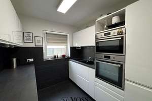 SOFORT BEZIEHBARE, MODERNE, KOMPLETT SANIERTE CITY-WOHNUNG in Bietigheim-Bissingen! – Kästnerstraße  11, 74321 Bietigheim-Bissingen – Vorschaubild 2