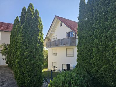 Helle 2,5-Zi. Whg. - OG in Geisenhausen mit Dachstudio 16 m2