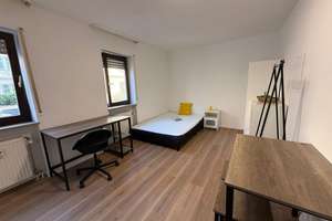 Gemütliche, vollmöblierte 1 Zimmerwohnung in zentraler Lage
