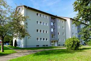 Modernisierte 4-Zimmerwohnung mit Balkon!