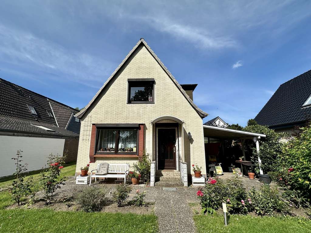 Immobilie in Norderstedt - Charmantes Einfamilienhaus mit Einliegerbereich in ruhiger Lage von Norderstedt - Bild 0