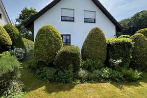 Gepflegtes, freistehendes 1-2 Familienhaus mit gemütlichem Kachelofen & großem Garten! – Die vollständige Adresse der Immobilie erhältst du vom Anbieter., 32049 Herford – Vorschaubild 6