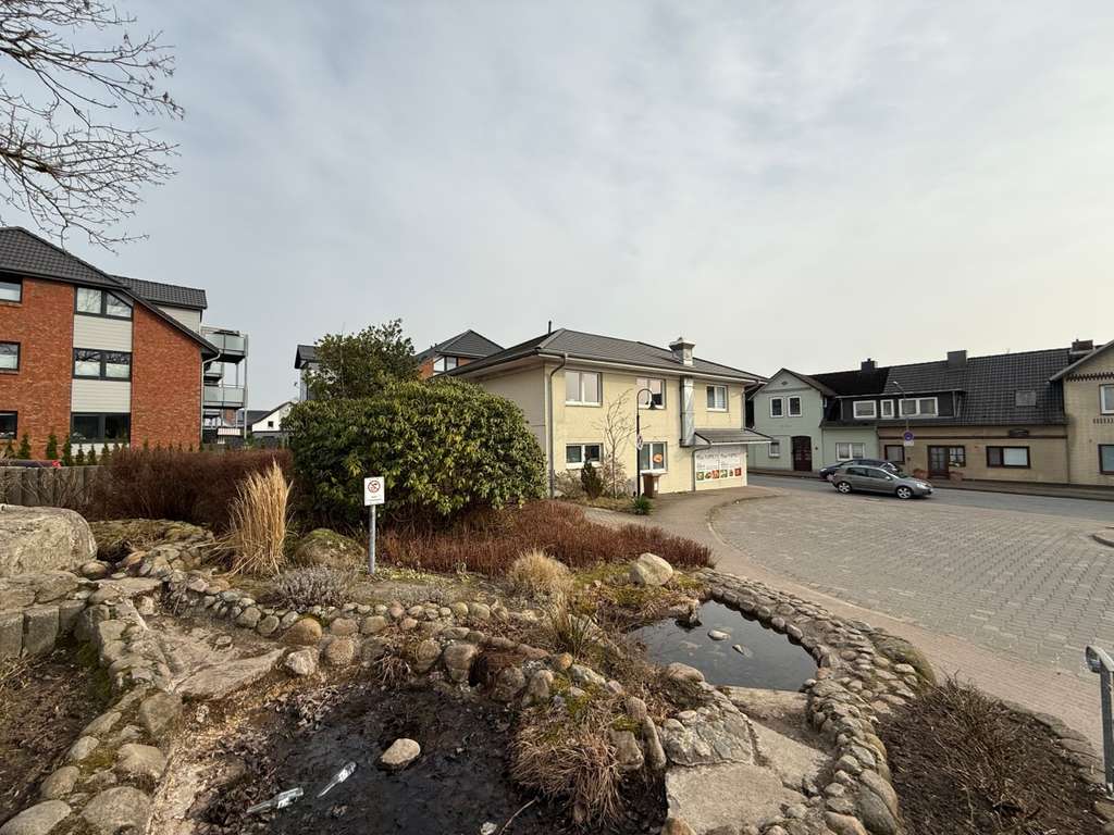 Immobilie in Norstedt - Stadtvilla in Top-Lage von Viöl – Wohnen & Gewerbe vereint - Bild 1