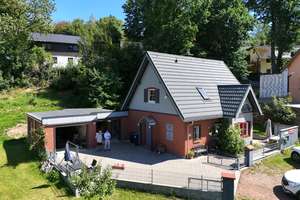Traumhaftes Einfamilienhaus im Landhausstil mit Doppelgarage auf großem Grundstück in Eibenstock – Die vollständige Adresse der Immobilie erhältst du vom Anbieter., 8309 Eibenstock – Vorschaubild 13
