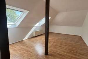 FAMIELIEN Aufgepasst- 4 Zimmer Wohnung mit Albaucharme
