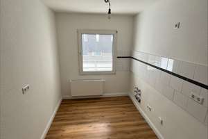 Attraktive 2-Zimmer-Wohnung renoviert und bezugsfertig – Düsseldorfer str. 12, 45145 Frohnhausen, Essen – Vorschaubild 4