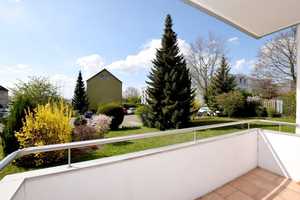 Helle, modernisierte Hochparterre-Wohnung mit 3 Zimmern + Balkon in Wolfenbüttel. – Wolfenbüttel (Kreis) – Vorschaubild 2