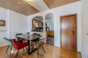 Charmante 3-Zimmer-Dachgeschosswohnung in Stuttgart-Ost – 70186 Gaisburg, Stuttgart – Vorschaubild 1