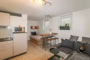 Fast wie neu: Ihr neues Zuhause mit Blick ins Grüne, Doppelgarage und Carport, zeitnah beziehbar – Ebersberg (Kreis) – Vorschaubild 13