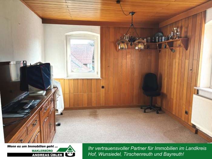 Immobilie in Pullenreuth - Ländliches Zweifamilienhaus mit viel Grün - Bild 3