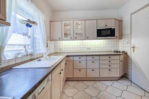Charmantes Einfamilienhaus mit 640 m² großem Grundstück & 
7 Zimmern in familienfreundlicher Lage v – Die vollständige Adresse der Immobilie erhältst du vom Anbieter., 25587 Münsterdorf – Vorschaubild 7