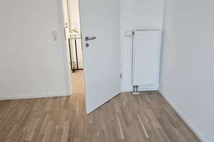 Wohlfühloase in Abstatt: Moderne Doppelhaushälfte mit viel Platz, Südbalkon und schönem Garten – Die vollständige Adresse der Immobilie erhältst du vom Anbieter., 74232 Abstatt – Vorschaubild 6