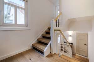 Einzigartiger repräsentativer Stilaltbau in bester zentraler Geschäftslage mit vielen Stellplätzen – Die vollständige Adresse der Immobilie erhältst du vom Anbieter., 61250 Usingen – Vorschaubild 18