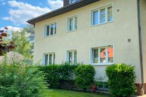 Wunderschöne 4-Zimmer-Wohnung im grünen Berlin-Zehlendorf – ideal für 2–3 Personen – Die vollständige Adresse der Immobilie erhältst du vom Anbieter., 14165 Zehlendorf, Berlin – Vorschaubild 1