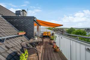 Dachterrasse mit Weitblick – Sonne und Ruhe über Wuppertal – Die vollständige Adresse der Immobilie erhältst du vom Anbieter., 42281 Barmen, Wuppertal – Vorschaubild 1
