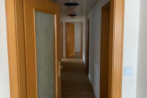 5-Zimmer-Wohnung mit separatem Büro, Terrasse, Keller & optionaler Garage in Stuttgart-Plieningen – Vordere Schafstraße 8a, 70599 Plieningen (Ortsteil), Stuttgart – Vorschaubild 9