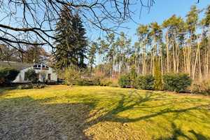 Freistehendes Einfamilienhaus mit großem Garten in ruhiger Lage – Berlin – Vorschaubild 2