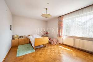Gepflegtes Mehrfamilienhaus mit Potenzial für Eigennutzer und Kapitalanleger – Die vollständige Adresse der Immobilie erhältst du vom Anbieter., 70563 Heerstraße, Stuttgart – Vorschaubild 8