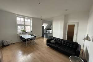 Helle 3-Zimmer Dachgeschosswohnung in Hamburg-Uhlenhorst – Die vollständige Adresse der Immobilie erhältst du vom Anbieter., 22085 Uhlenhorst, Hamburg – Vorschaubild 2