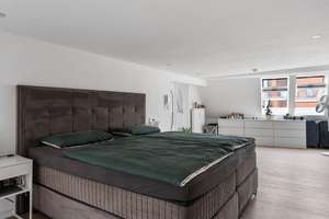 Stilvolle Maisonettewohnung mit Galerie, Panoramafenster und privatem Aufzug – Die vollständige Adresse der Immobilie erhältst du vom Anbieter., 85049 Mitte, Ingolstadt – Vorschaubild 20