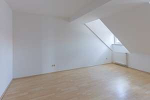 Stilvolle 3-Zimmer-Wohnung mit Wohlfühlcharakter – Die vollständige Adresse der Immobilie erhältst du vom Anbieter., 85055 Nordost, Ingolstadt – Vorschaubild 3