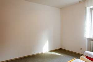 Familienfreundliches Wohnhaus mit Balkon, Terrasse und Einliegerwohnung – Die vollständige Adresse der Immobilie erhältst du vom Anbieter., 92253 Schnaittenbach – Vorschaubild 16