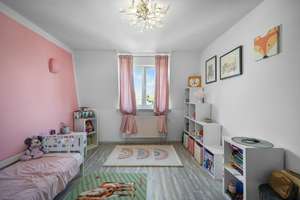 Gepflegte 3-Zimmer-Wohnung mit großem Dachboden und sonnigem Balkon – Die vollständige Adresse der Immobilie erhältst du vom Anbieter., 28309 Hemelingen (Ortsteil), Bremen – Vorschaubild 6