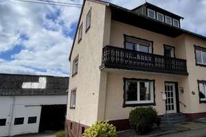 ***Platz satt! Gemütliches Familienhaus – Die vollständige Adresse der Immobilie erhältst du vom Anbieter., 56581 Kurtscheid – Vorschaubild 2