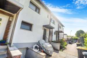 Reihenmittelhaus mit 4 Zimmern mit eigenem Garten und Grundstück in Frankfurter Berg - Frankfurt – Frankfurt am Main – Vorschaubild 1