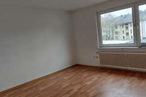 ***Im Herzen von Bochum*** schöne helle Etagenwohnung in Citynähe – Die vollständige Adresse der Immobilie erhältst du vom Anbieter., 44793 Kruppwerke, Bochum – Vorschaubild 2