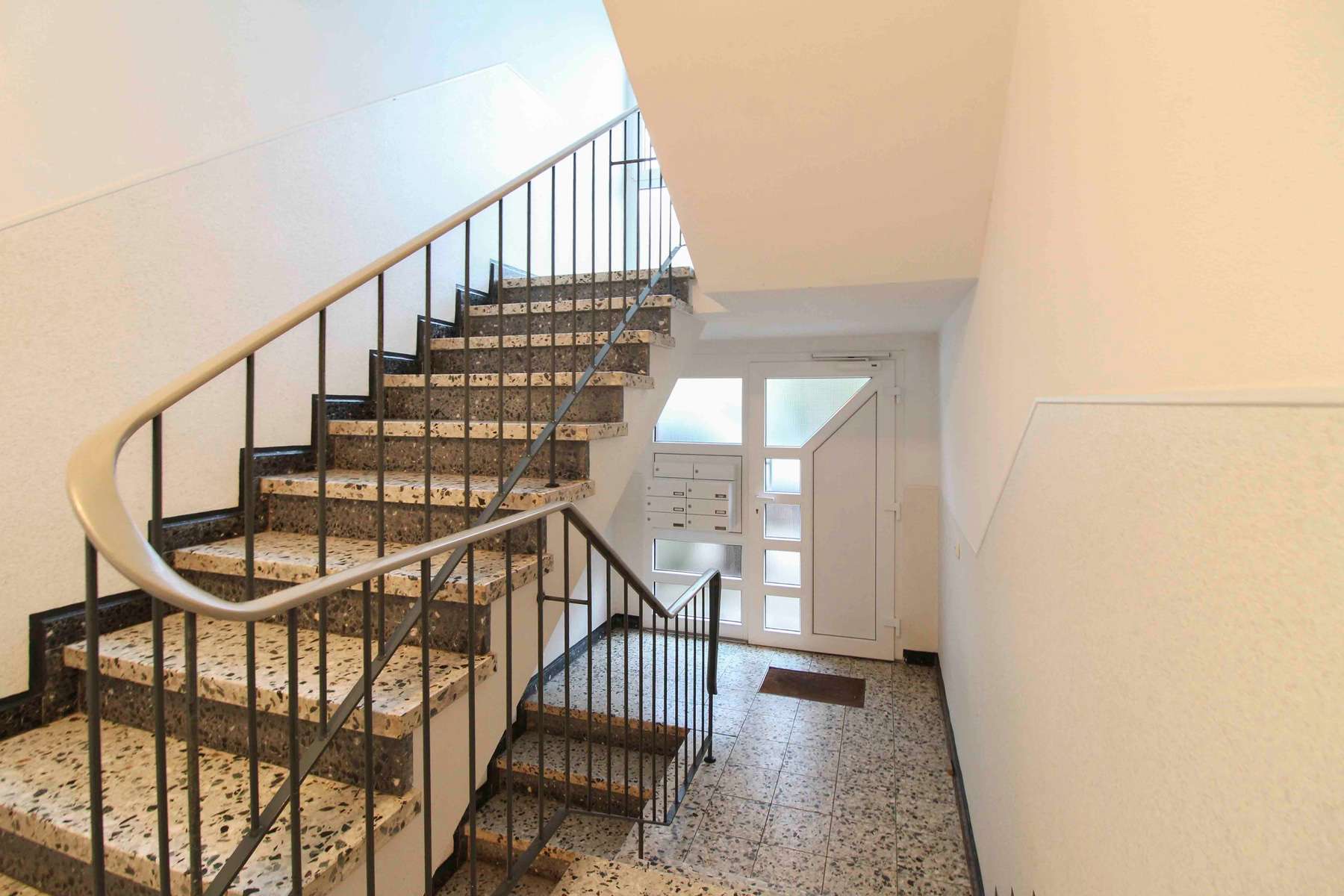 Gepflegte Wohnung mit Balkon in begehrter Lage von Essen-Burgaltendorf, Essen – Bild 3