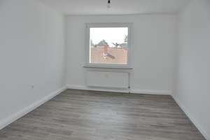 Mitten drin…! TIP-TOP 3,5 Raum Etagenwohnung mit ca. 83 m² in Essen-Bochold wartet auf Sie! – Altendorferstr. 582, 45355 Bochold, Essen – Vorschaubild 11